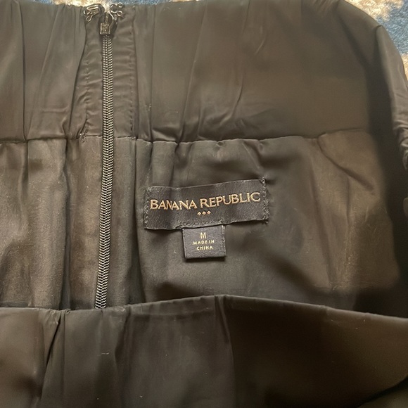 NWOT Banana Republic Skirt - Picture 2 of 3